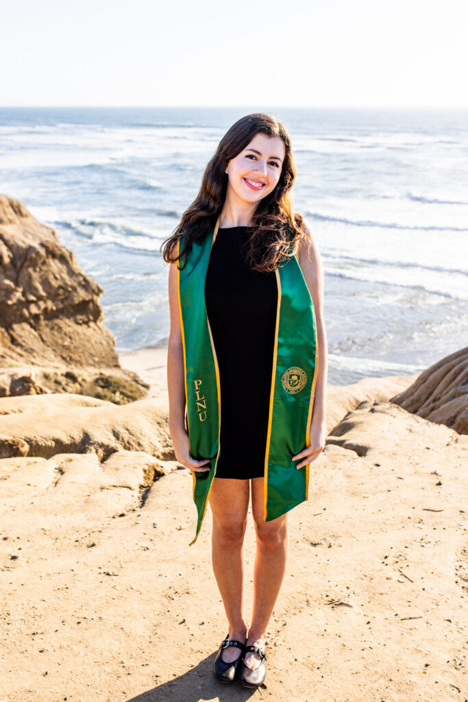 San Diego Graduation Photographer & Headshots at Sunset Cliffs graduation photos elleGphoto 9